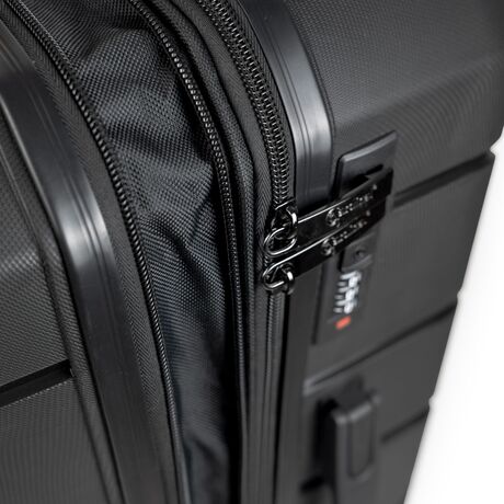 Βαλίτσα trolley Επεκτάσιμη Elusive Cardinal (PP) μεσαία 2016/70cm μαύρο
