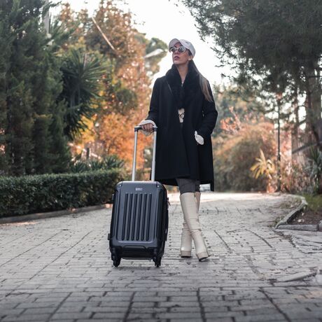 Βαλίτσα trolley Cardinal καμπίνας 2013/50cm μαύρη