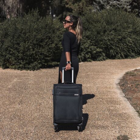 Βαλίτσα trolley Cardinal μεσαία μεγάλη 3400 60/70cm μαύρη