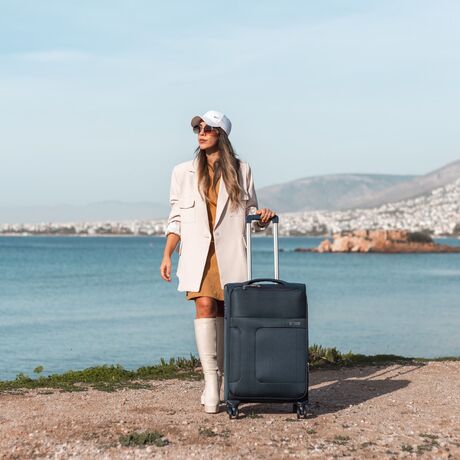 Βαλίτσα trolley Cardinal μεσαία 3800/60cm σκούρο μπλέ