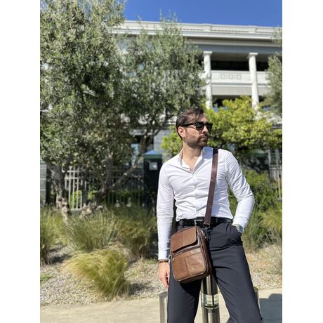 Δερμάτινο τσαντάκι ώμου 6037 coffee