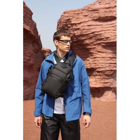 Τσαντάκι Στήθους Bange FW231 μαύρο