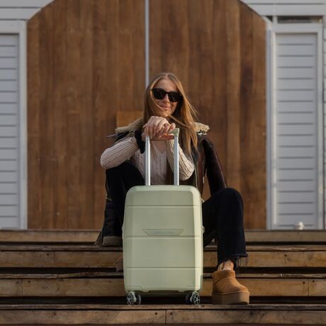 Βαλίτσα σκληρή Newcom (PP) καμπίνας N1595/50 πράσινο