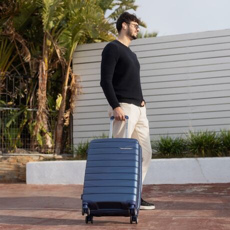 Βαλίτσα σκληρή άθραυστη μεσαία Newcom (PP) N1597/60 μπλε