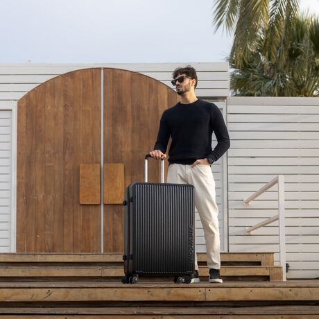 Βαλίτσα μεγάλη με ρόδες Newcom (ABS+PC) N1490/70 μαύρο